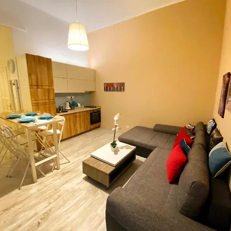 Center Cozy Akacfa *